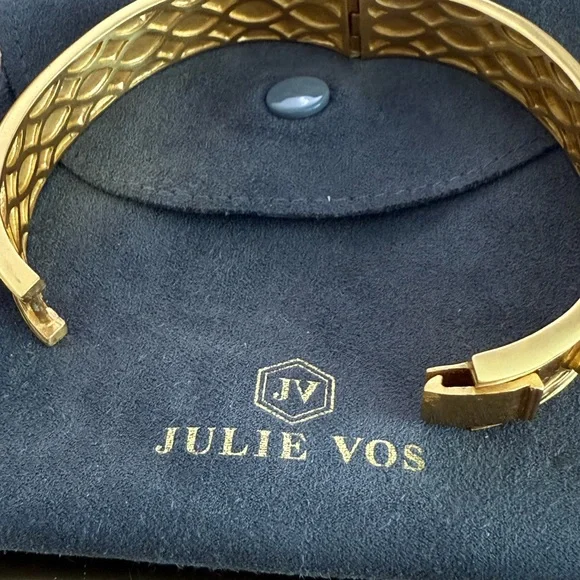 Julie Vos /Retired bangle hinged bracelet with iridescent glass stones *firm*💕 - Picture 8 of 11